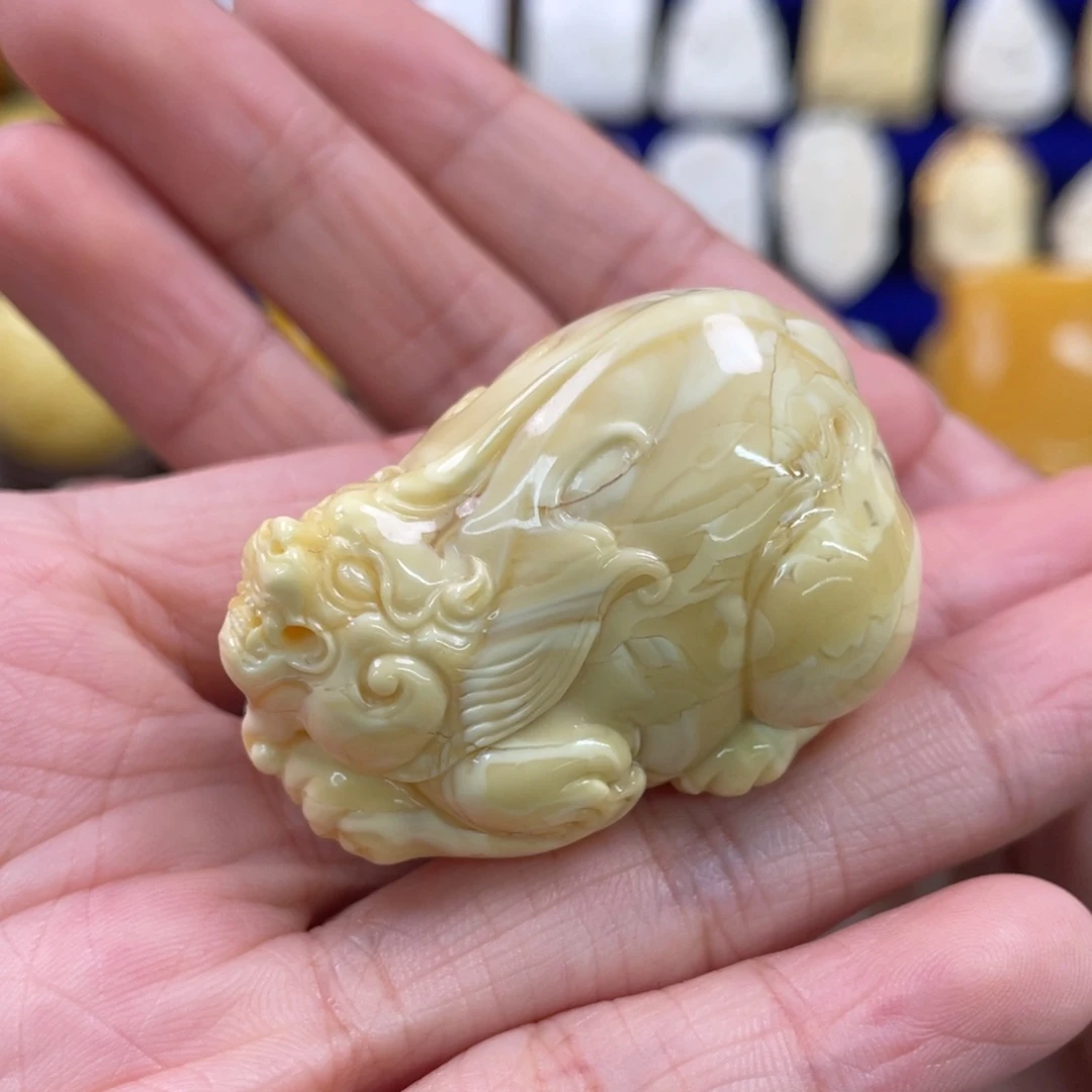 蜜蜡裸石未镶嵌琥珀蜜蜡貔貅吊坠