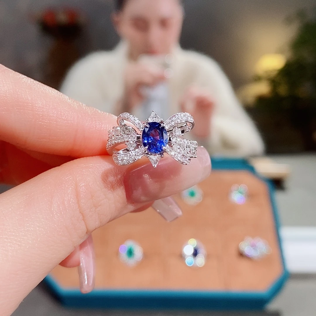蓝宝石戒指18K金镶嵌0.96ct