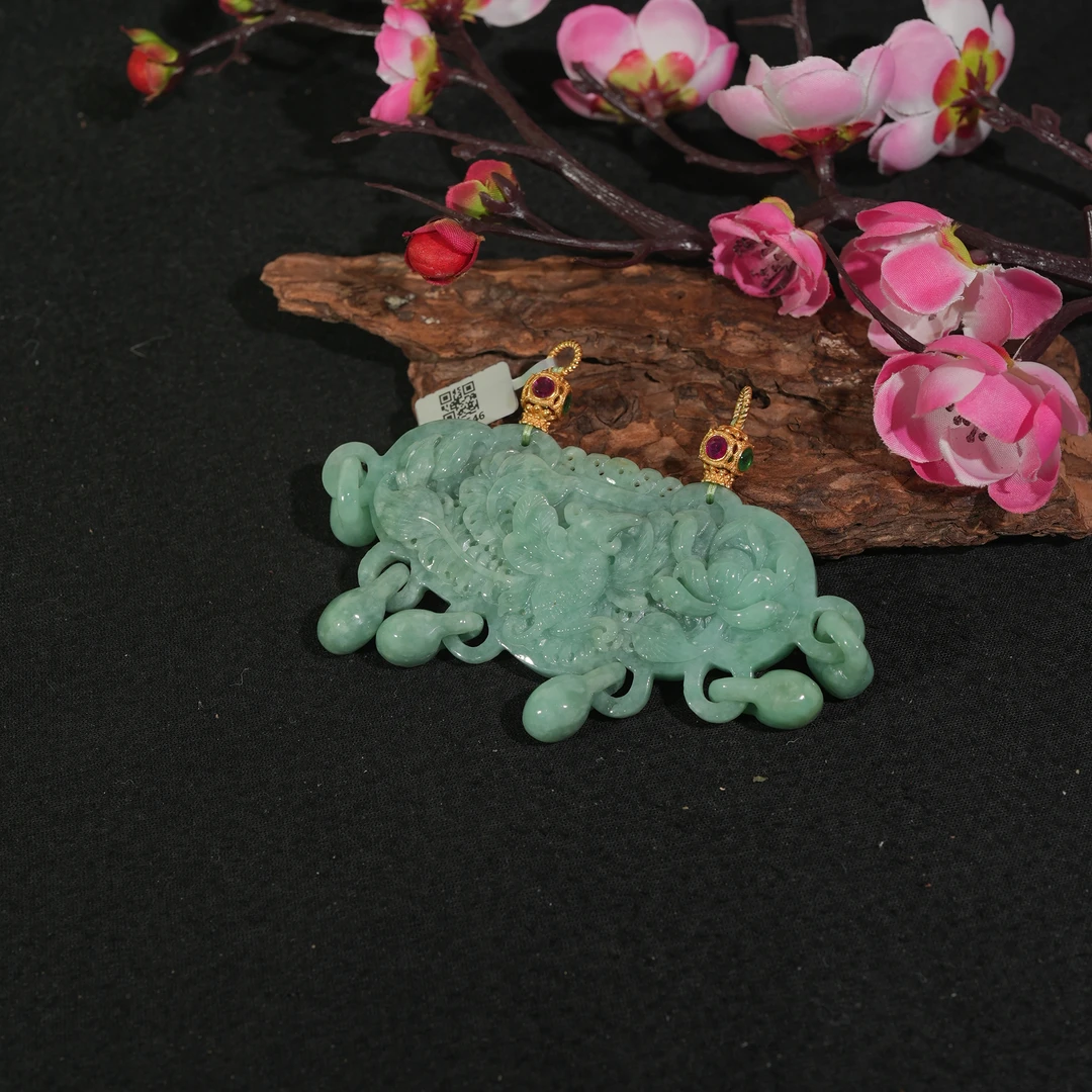 11.17香港王老板-翡翠吊坠k611