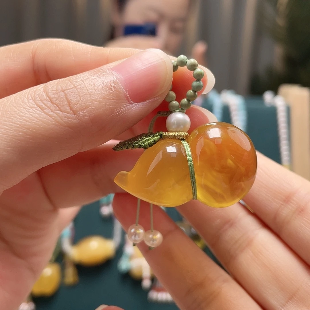 未镶嵌琥珀裸石琥珀吊坠