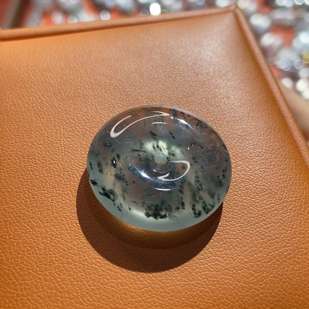 石英质玉未镶嵌颈饰