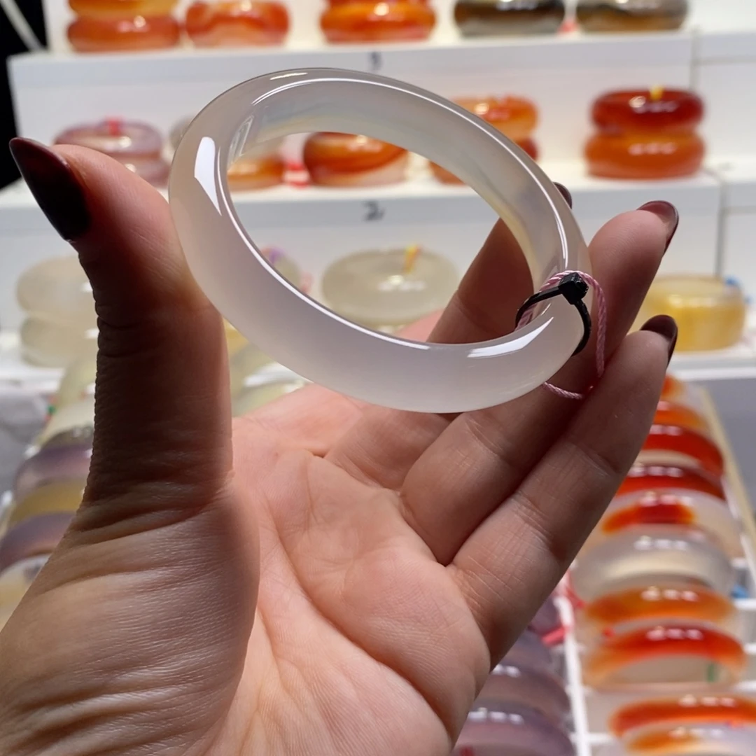 玛瑙/玉髓未镶嵌手镯