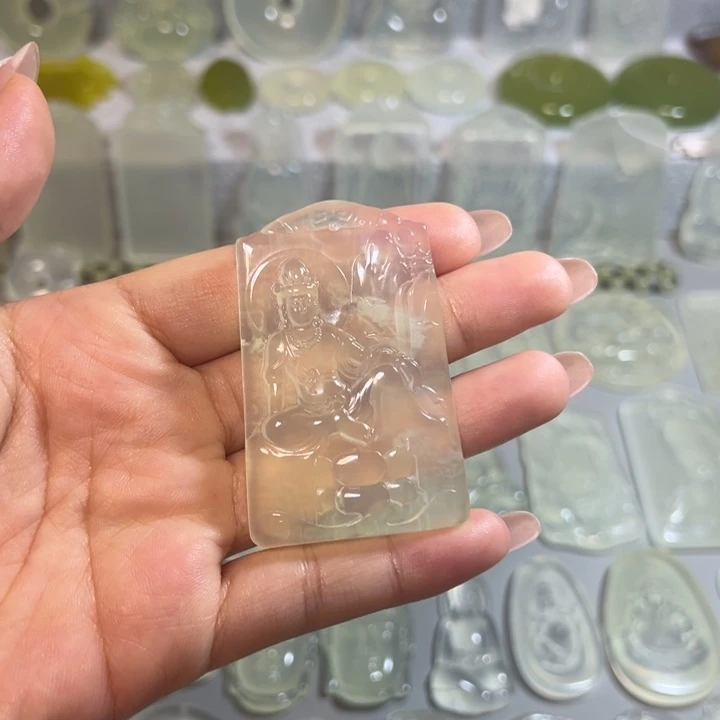 岫玉未镶嵌岫玉白冰挂件自在观音