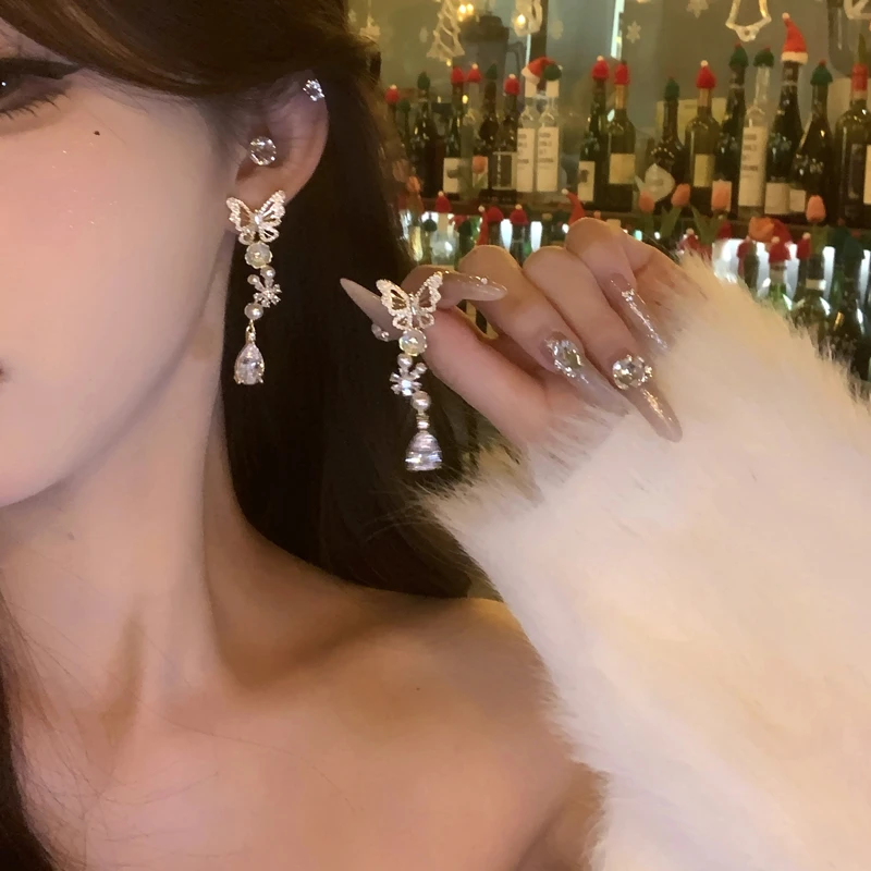 铜合金合成锆石耳饰 轻奢法式甜美气质高级蝴蝶耳环精致奢华耳饰