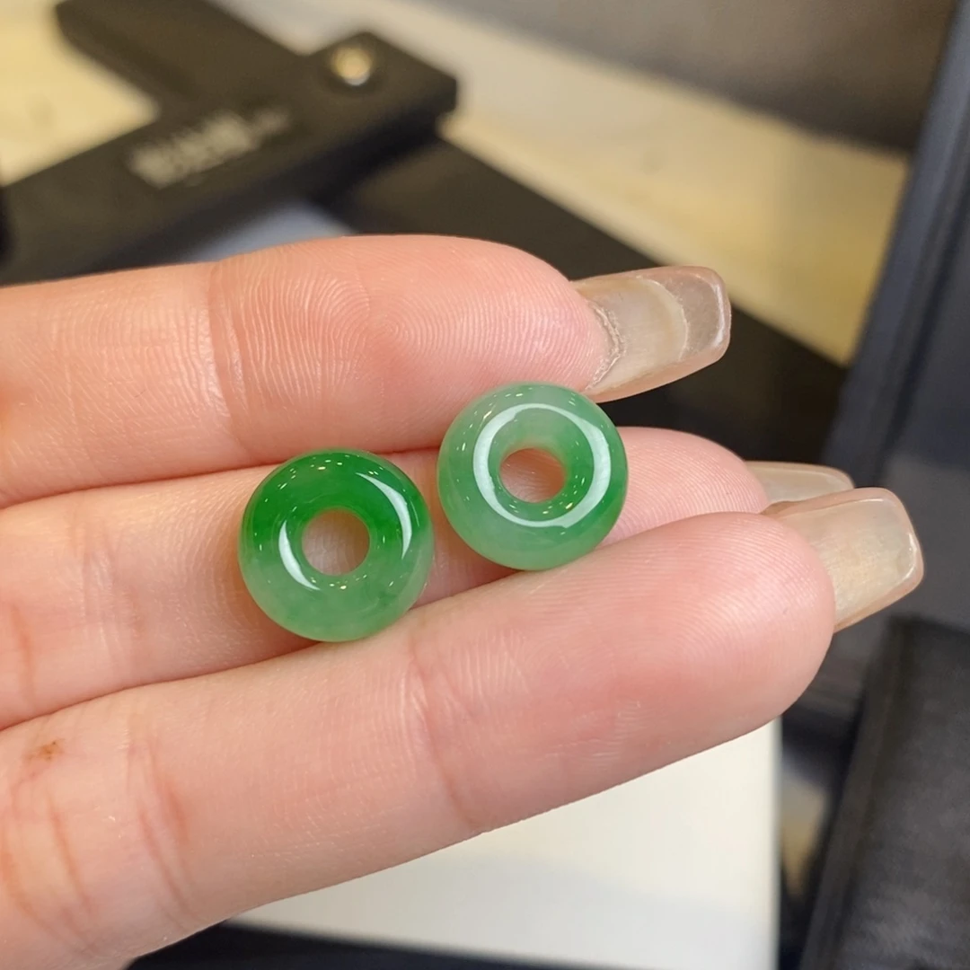 翡翠耳饰未镶嵌甜甜圈