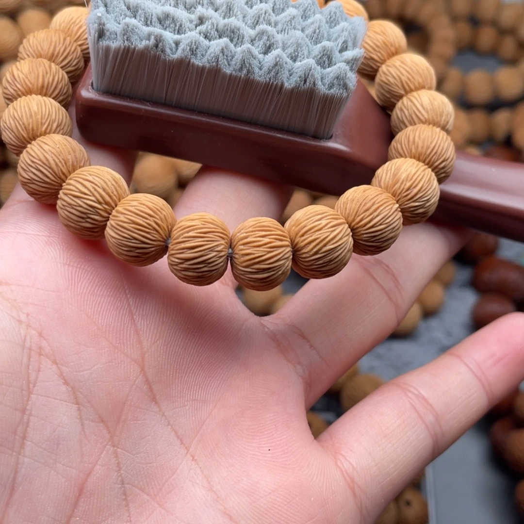 一***一手串猴头核桃金丝