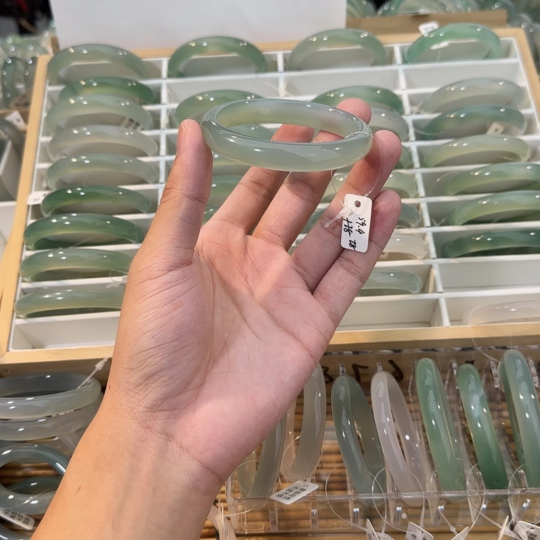玛瑙/玉髓未镶嵌手镯圈口59.4