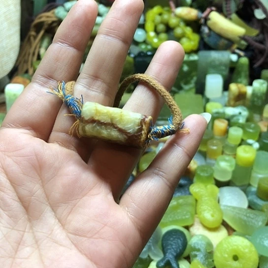 未镶嵌岫玉吊坠岫