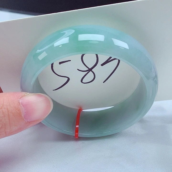 翡翠未镶嵌手镯翡翠