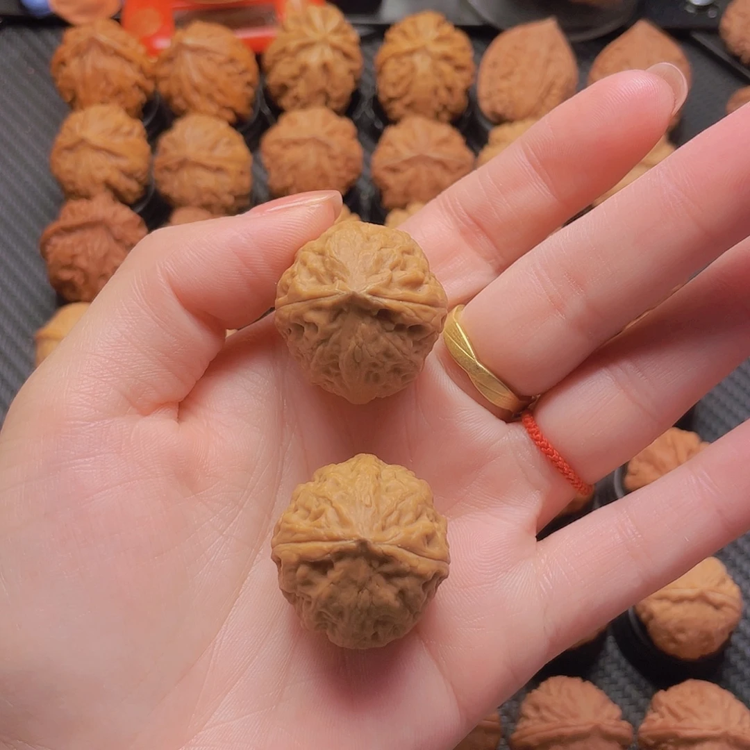 把件文玩核桃文玩核桃大肉球