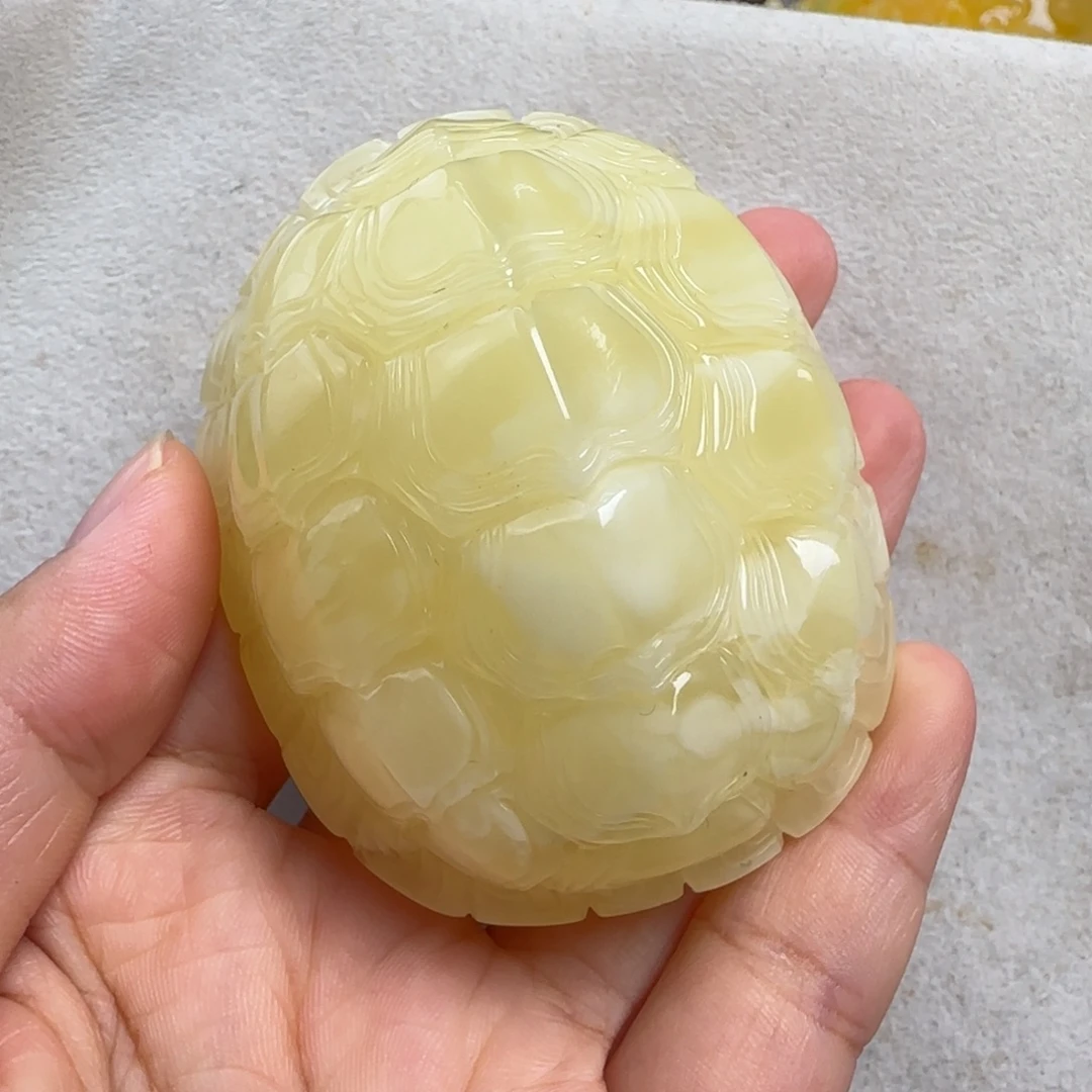 蜜蜡未镶嵌珠宝奇石
