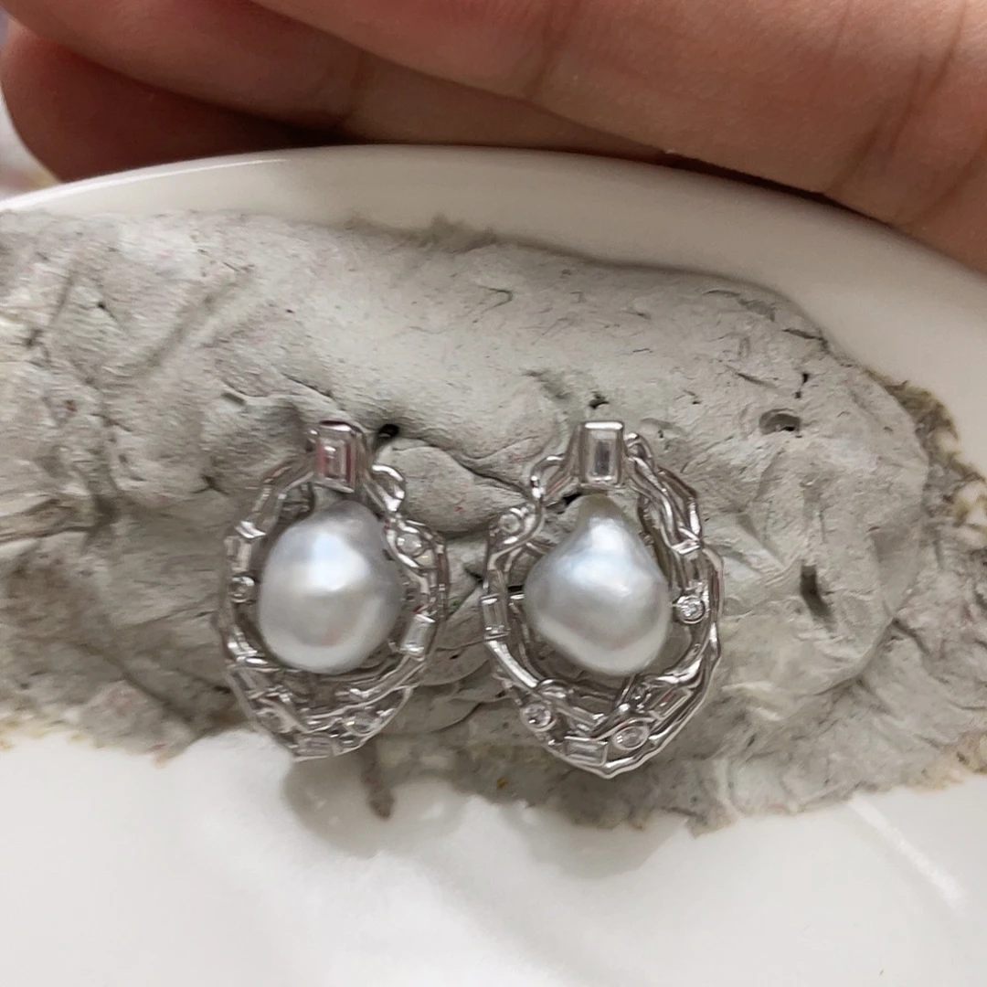 银S925镶嵌海水珍珠耳饰