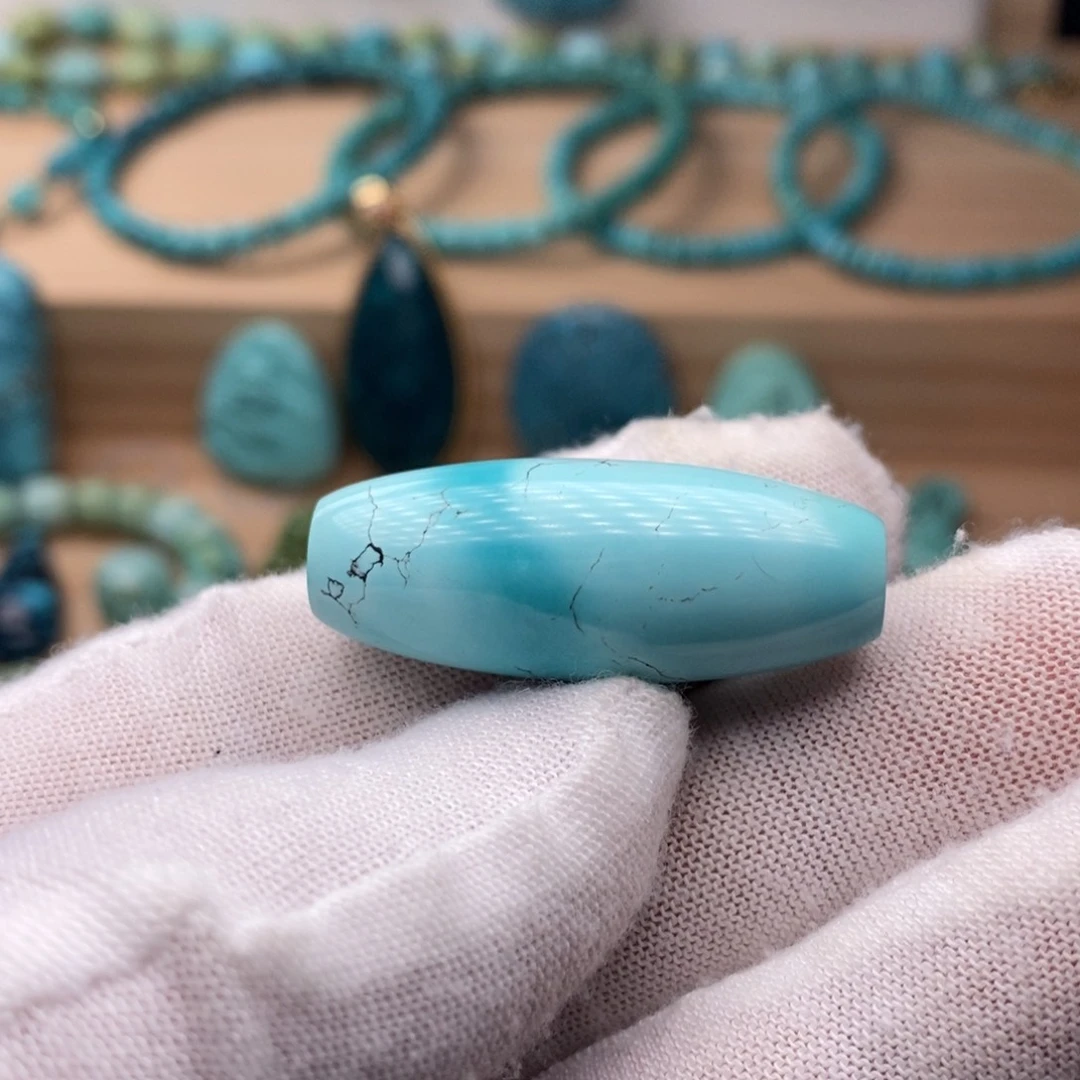 绿松石未镶嵌挂件