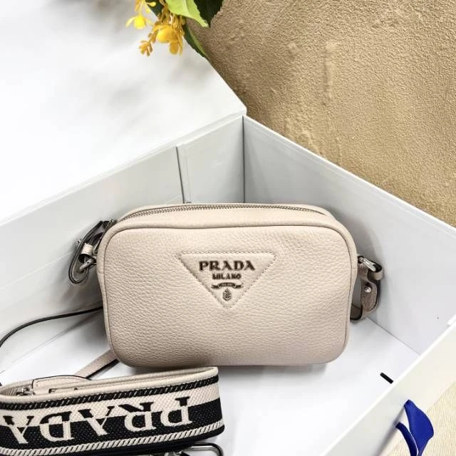 95新/普拉达/C14038562814/[251214zbb]