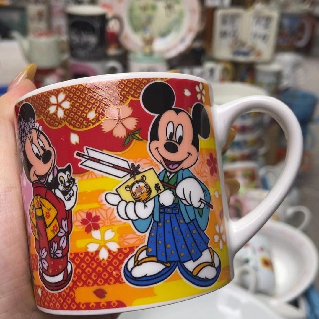 摆件是***哇陶瓷哈哈哈哈哈