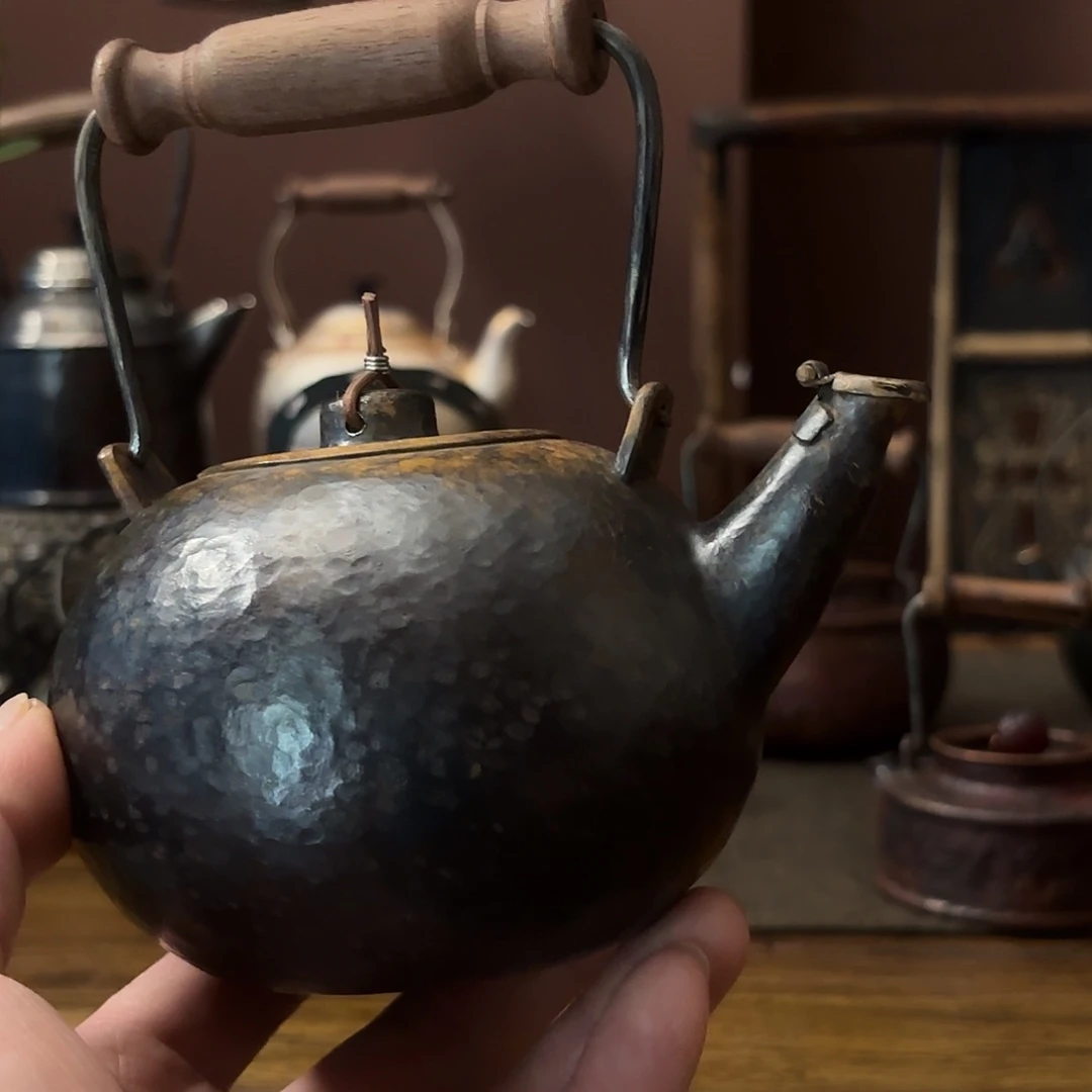 果***深手工制作工艺银壶