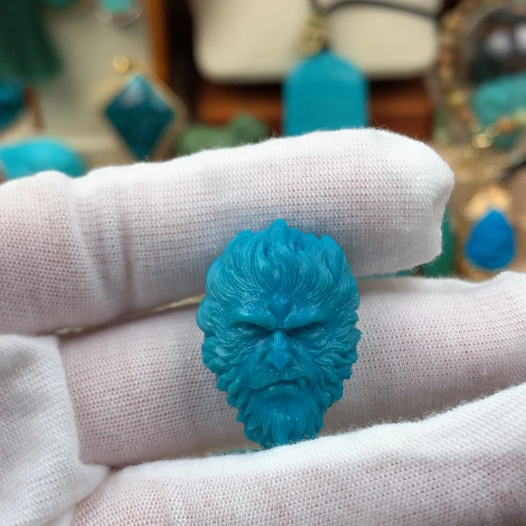 绿松石未镶嵌斗战胜佛