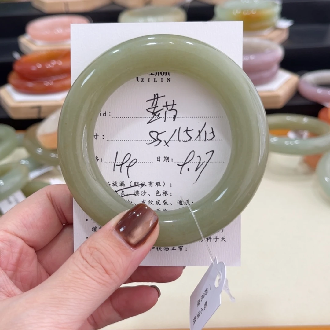 未镶嵌手镯石英质玉莲*