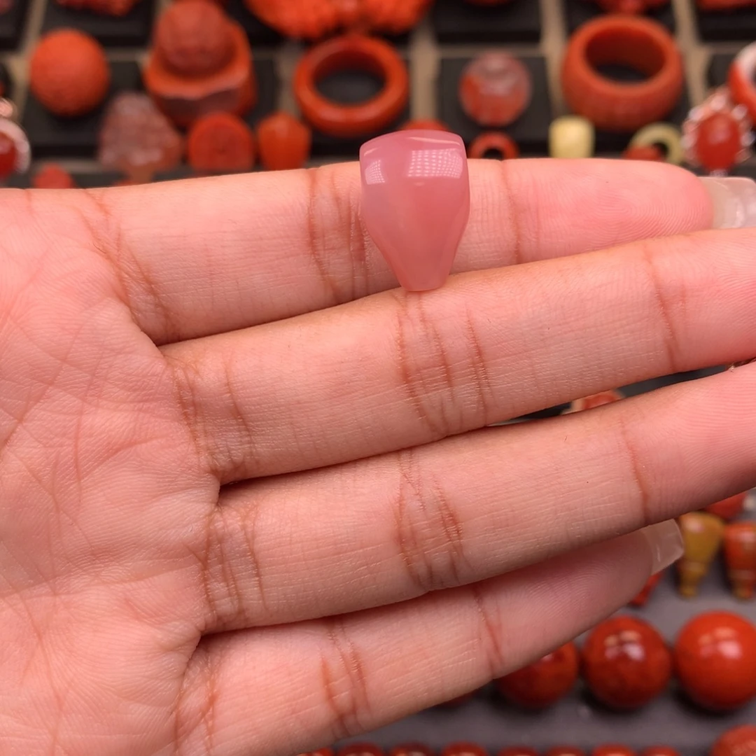 南红玛瑙未镶嵌粉糯三通10+