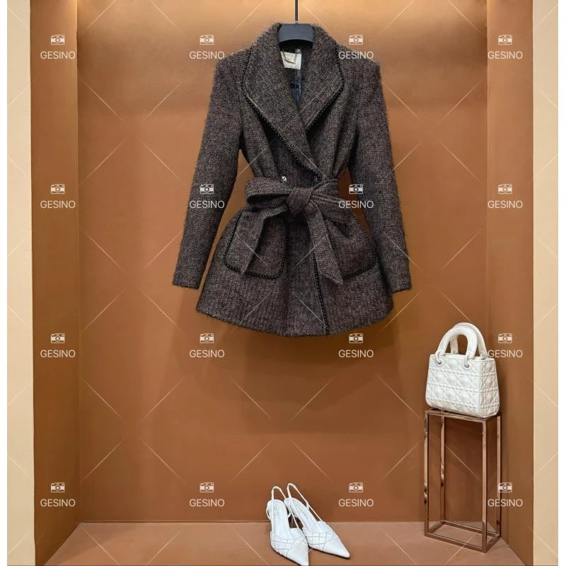 【关关】秋冬气质小香风法式时尚百搭翻领外套QD-2024835