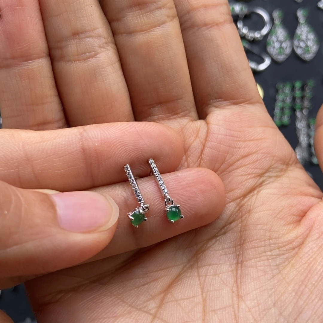 ᥴ***~银S925镶嵌翡翠耳饰