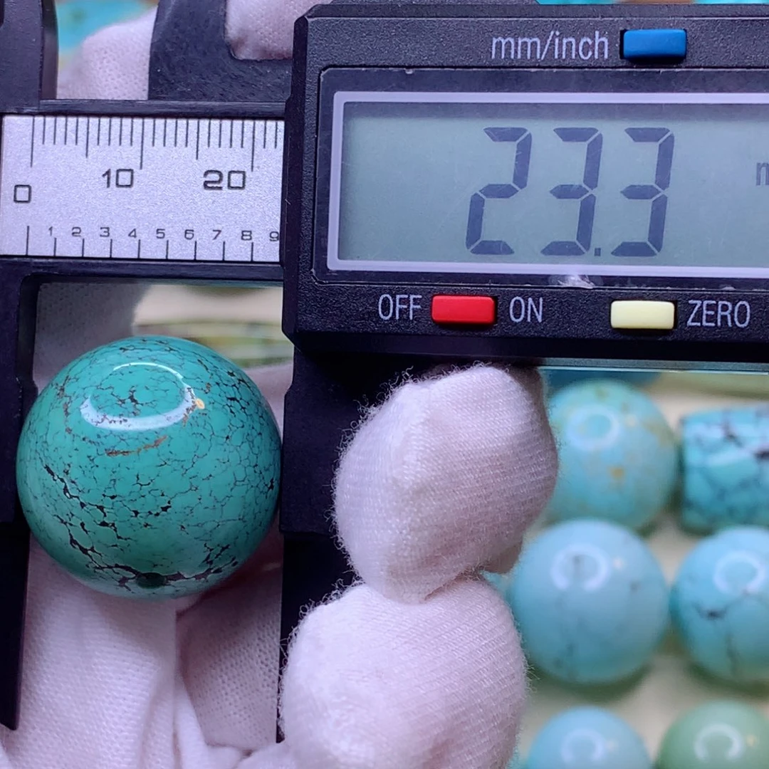 绿松石颈饰未镶嵌