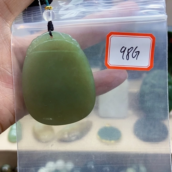 未镶嵌和田玉挂件