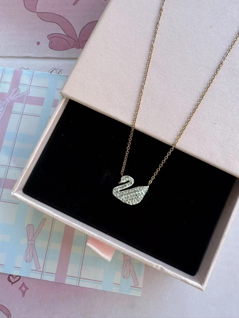 钛钢锆石项链 白色天鹅百搭项链017