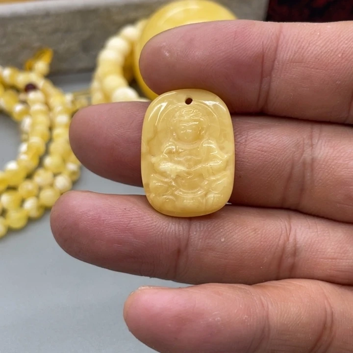 琥珀未镶嵌裸石挂件