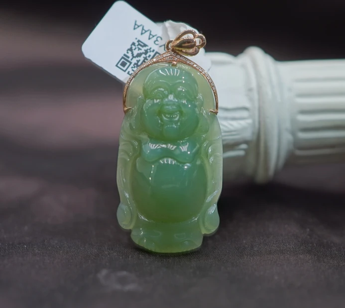 【山哥专享】18K和田玉站佛吊坠 DF021925