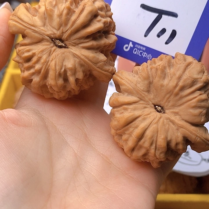 把件文玩核桃文玩核桃龙鼎11
