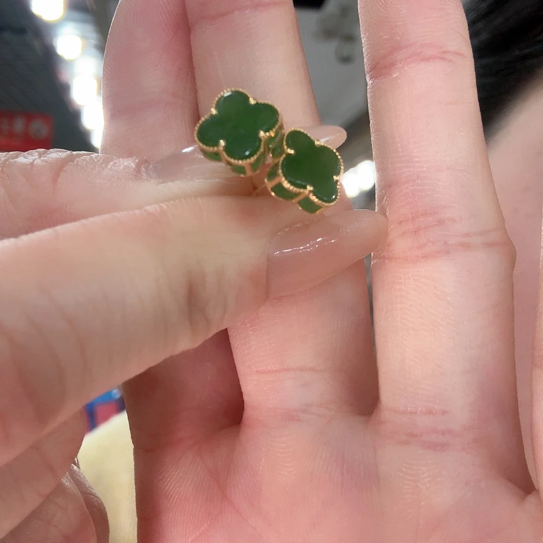 和田玉耳饰18K金镶嵌