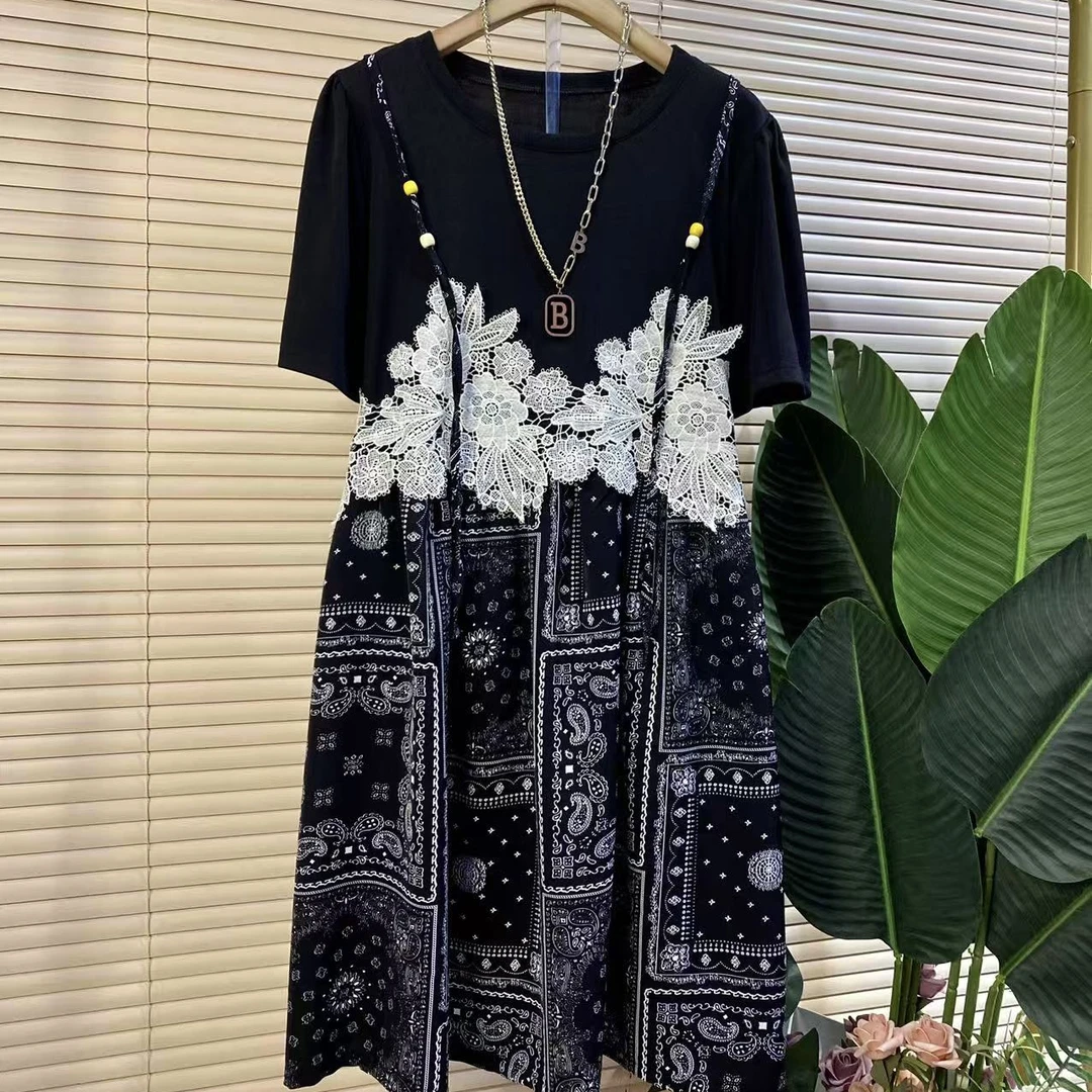 X胖mm欧货时尚新款洋气镂空花朵拼接设计连衣裙