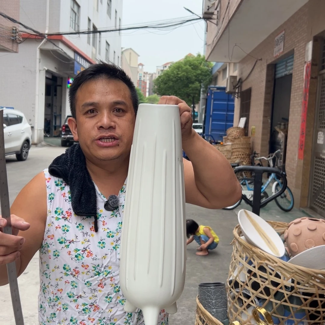 摆件31 号高温陶瓷装饰品（部分微瑕）气泡