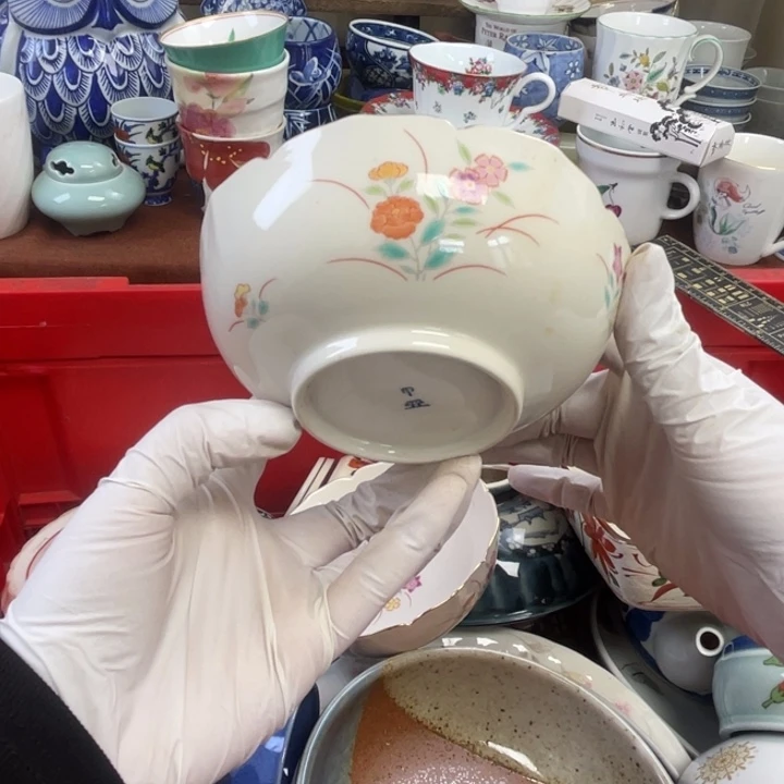 他家瓷器真美…开播了