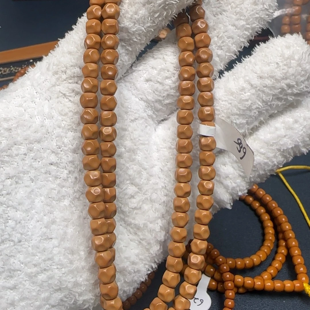 橄榄核手串老挝脖挂无相奶酪6.8福利