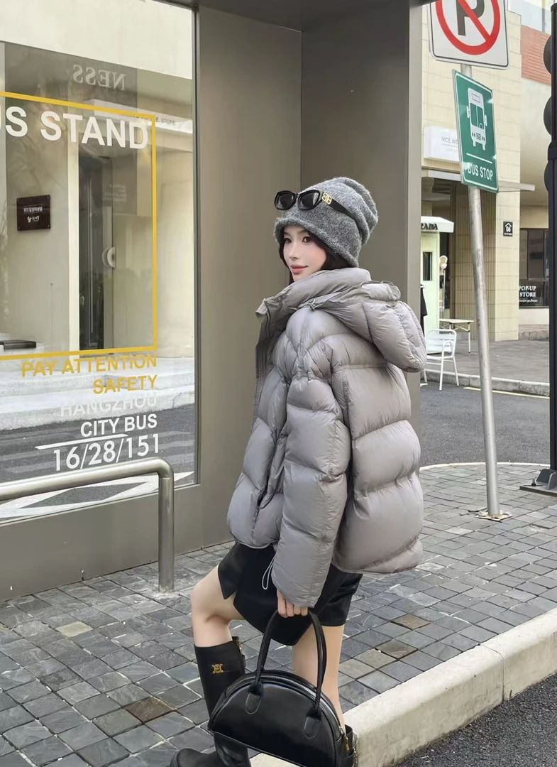 新国标90白鸭绒时尚龟背可拆卸连帽羽绒服女