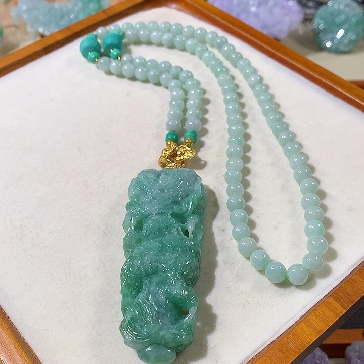 翡翠未镶嵌颈饰翡翠吊坠