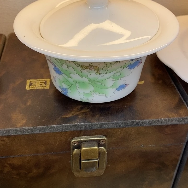 盖碗盖碗茶，盖碗茶，