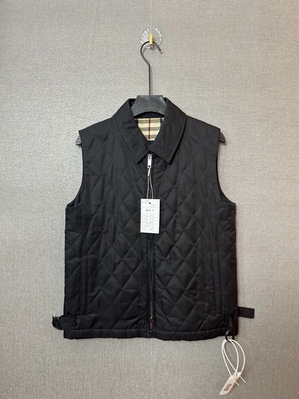 95新 BURBERRY/博柏利 黑色马甲 微瑕