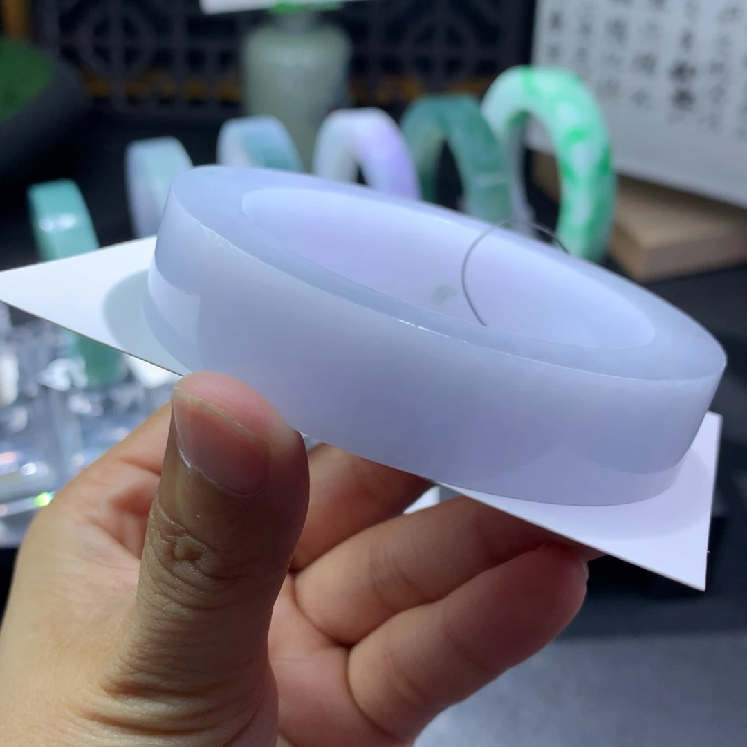 未镶嵌手镯定制翡翠