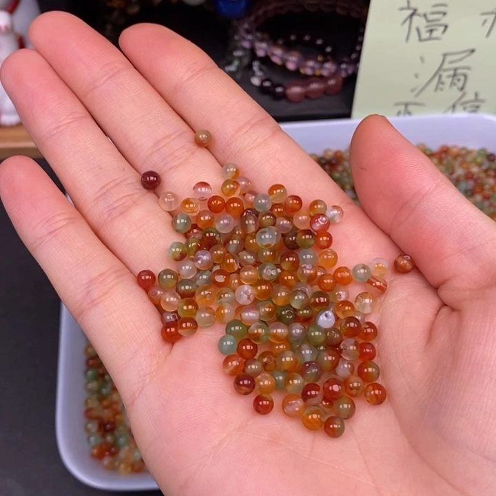 玛瑙/玉髓未镶嵌卡4孔雀玛瑙100个