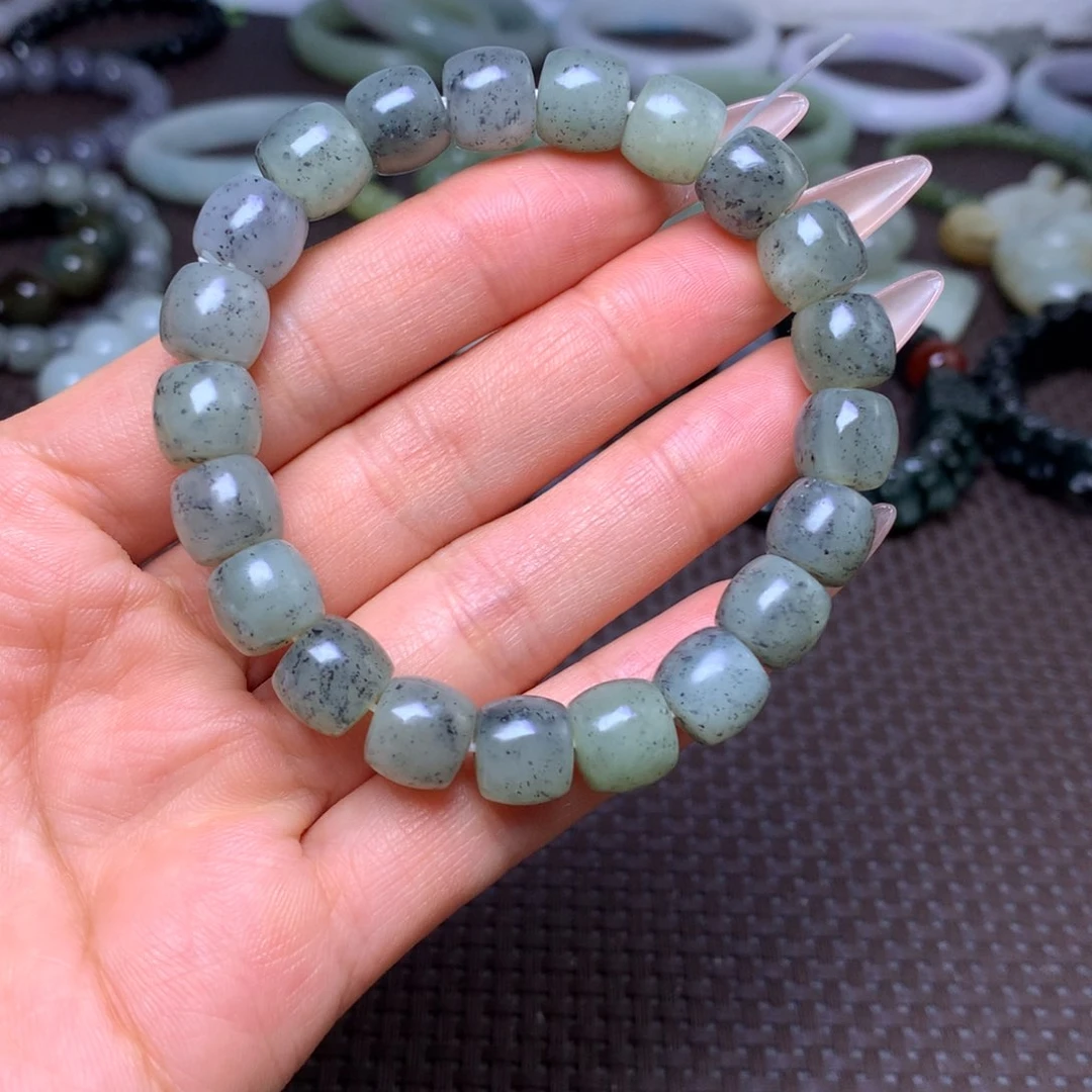 未镶嵌手串和田玉卡10