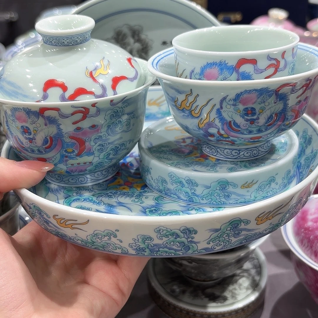 瓷片景德镇瓷器精品陈列