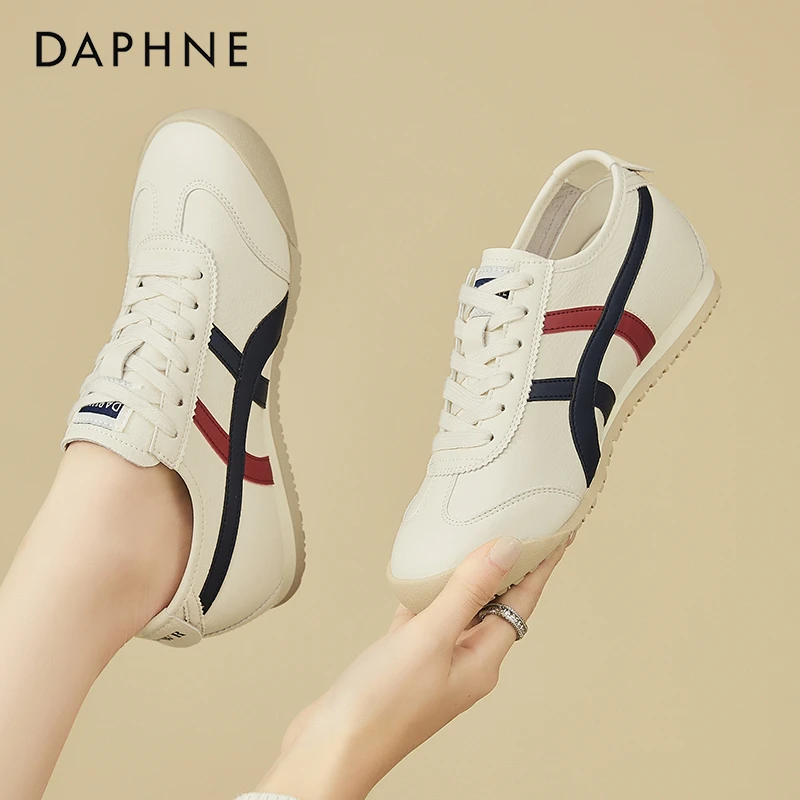达芙妮休闲平底德训鞋女2025新款秋季百搭单鞋软底舒适阿甘运动鞋