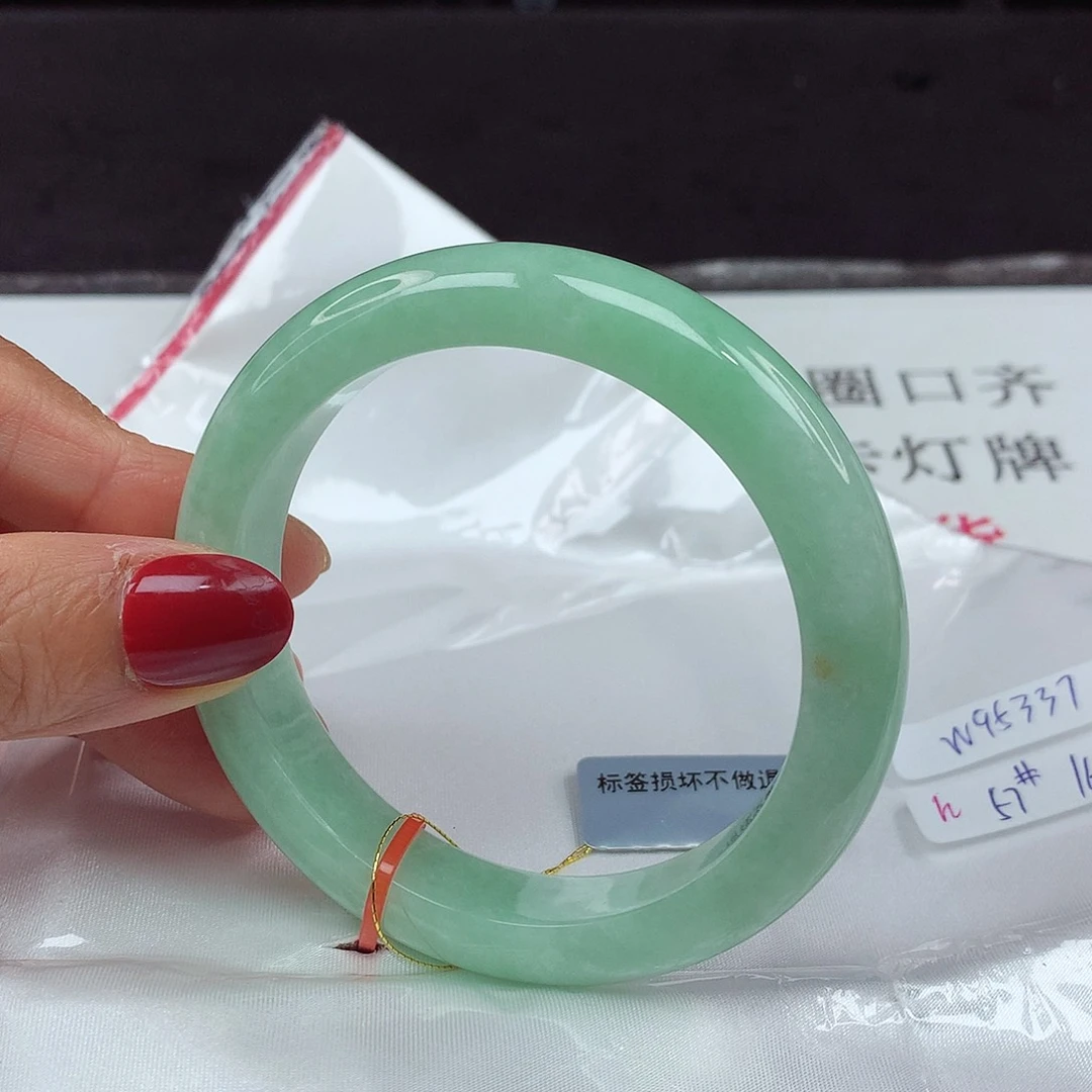 翡翠手镯未镶嵌57圈5337