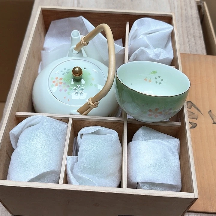 瓷片哈哈哈哈哈哈哈哈