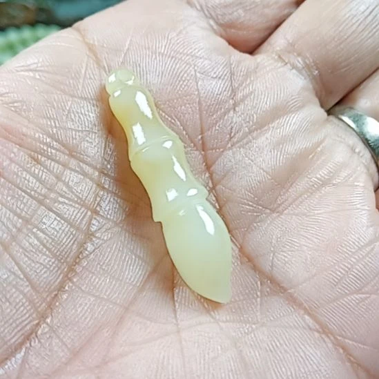 和田玉未镶嵌吊坠(不含链)