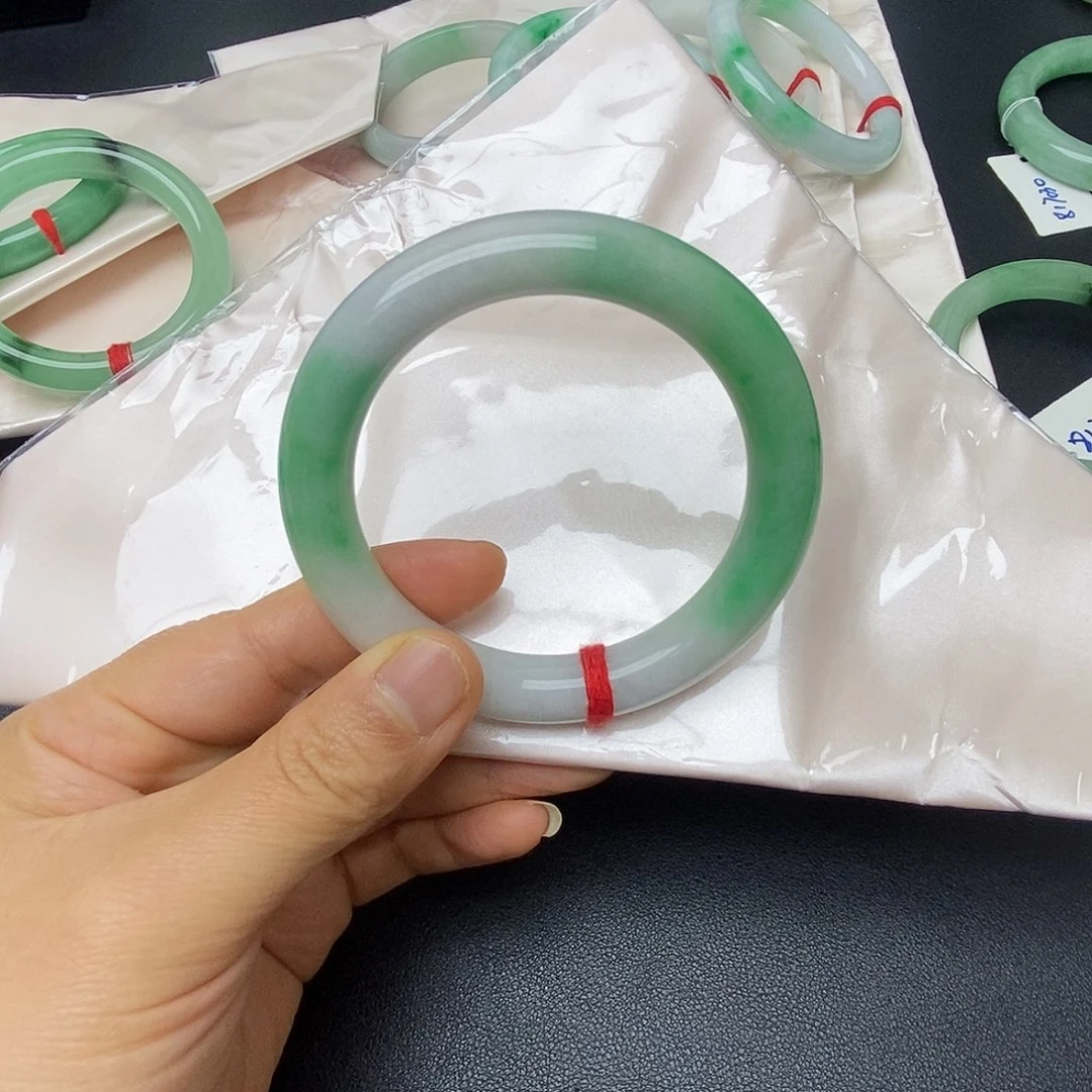 潘***潘一物一拍，拍哪个发哪个