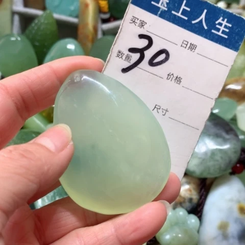 蛇纹石玉手把件未镶嵌虾***爱